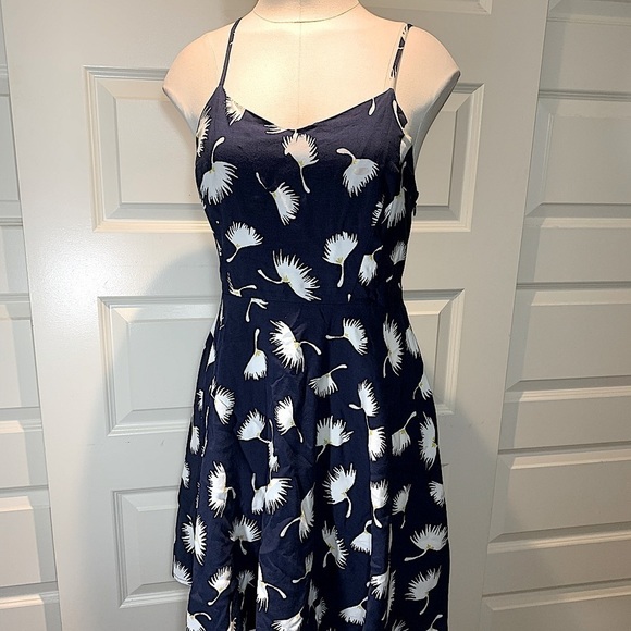 Floral Sundress Navy Blue Sz S Smocked Fit Flare
Tank Dress Feminine - Picture 11 of 11